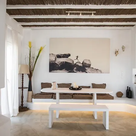 Lea 2 Mykonos Feriehus Merchia Beach